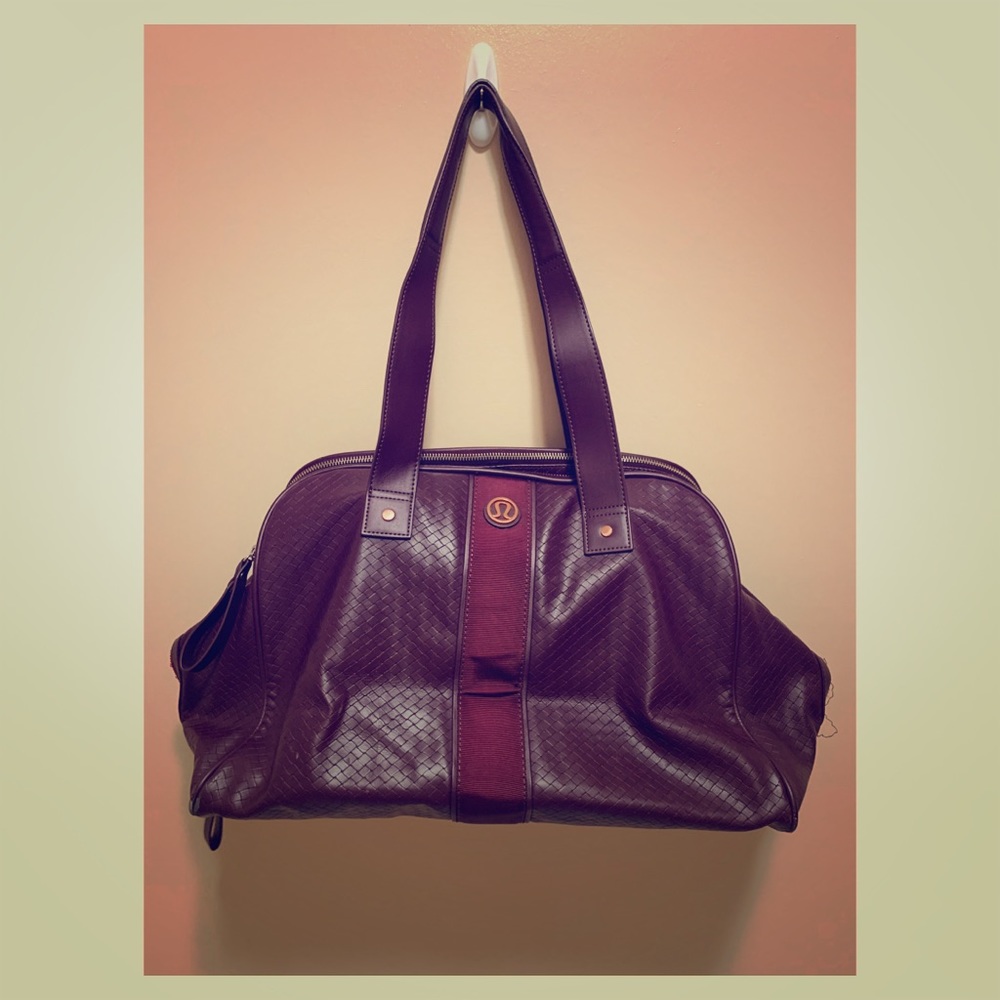 Burgundy lululemon Gym/Travel Bag
